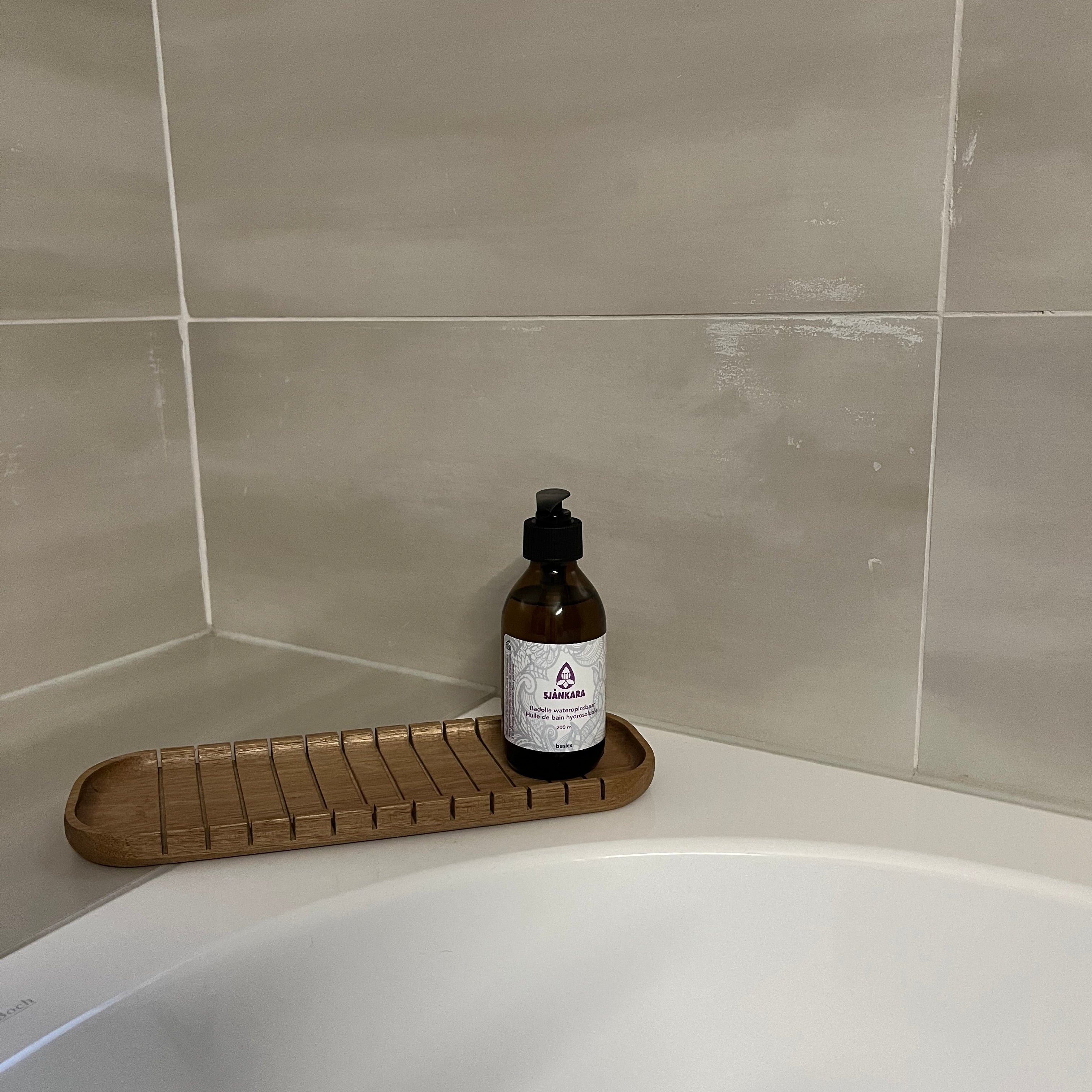 Neutrale badolie