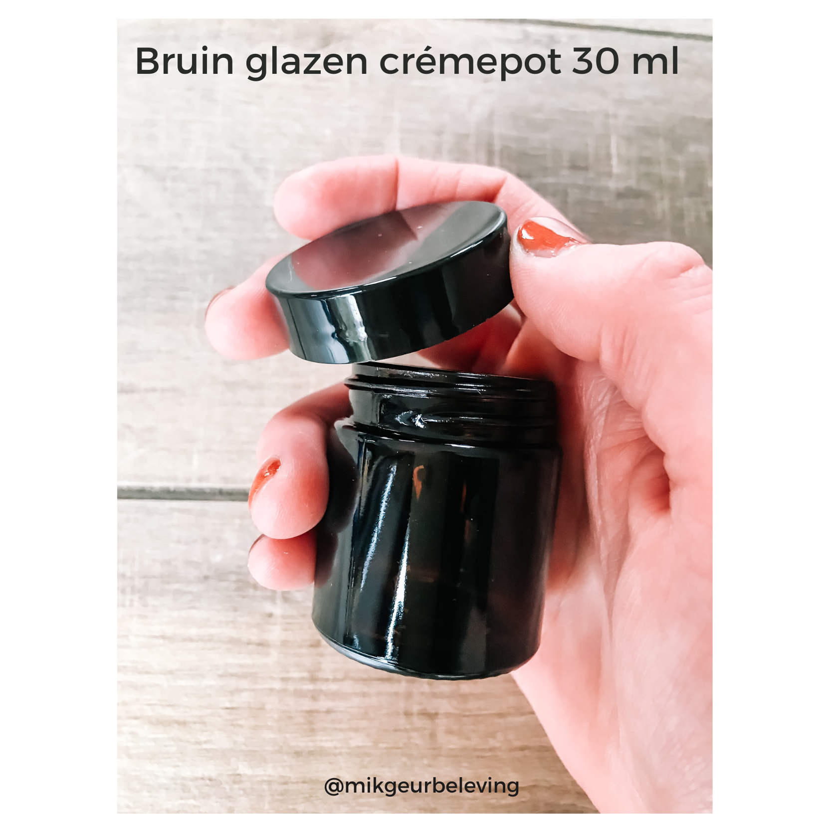 Bruine glazen crémepotten