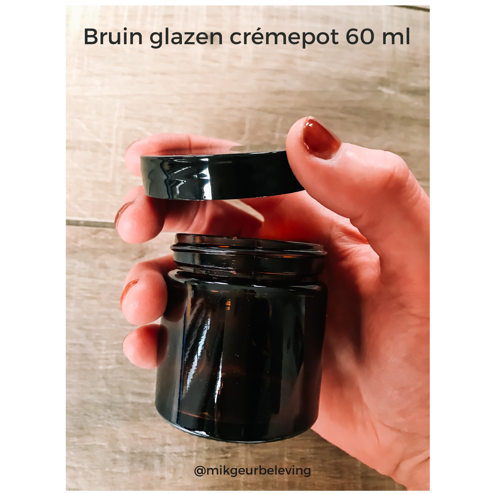 Bruine glazen crémepotten