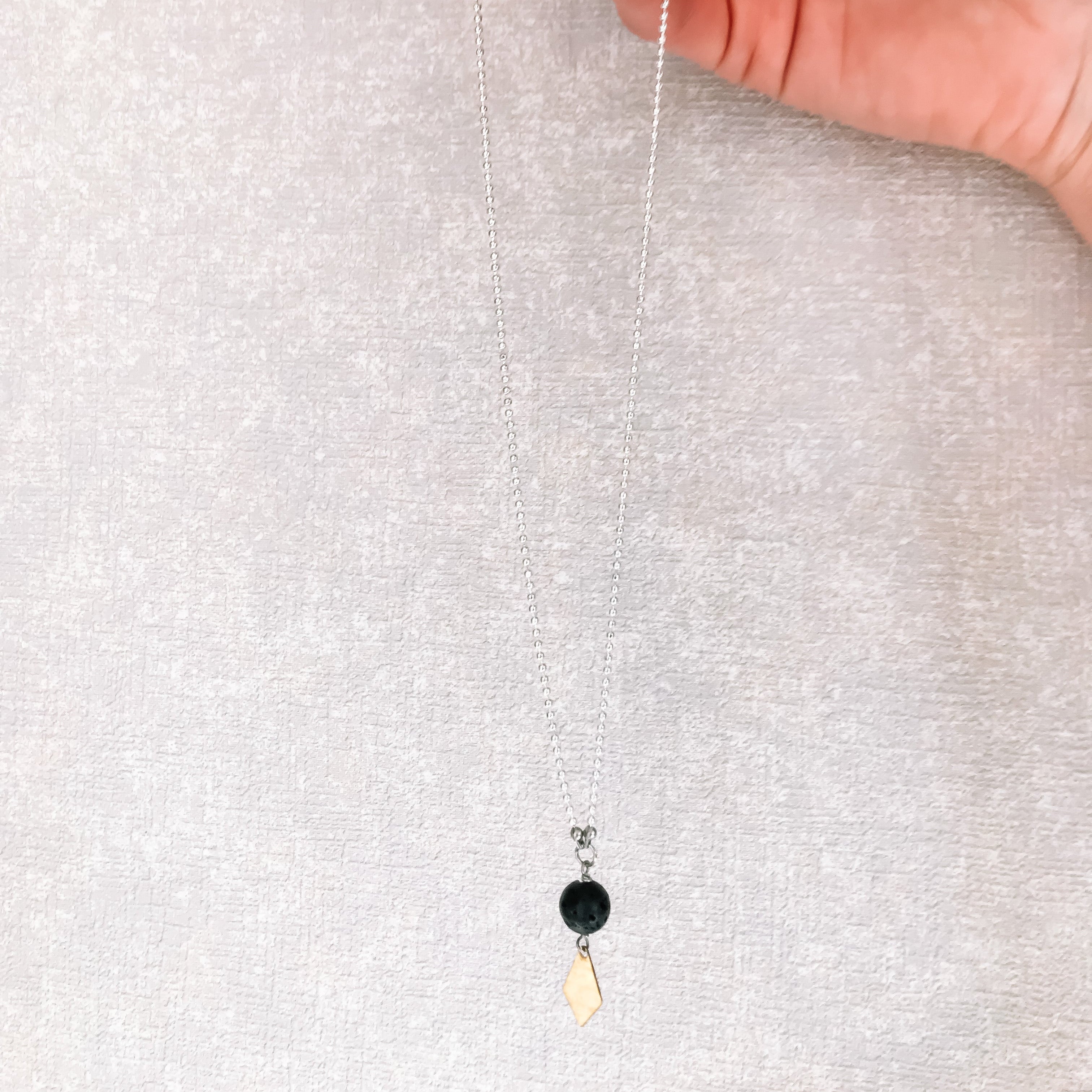 Lava steen ketting
